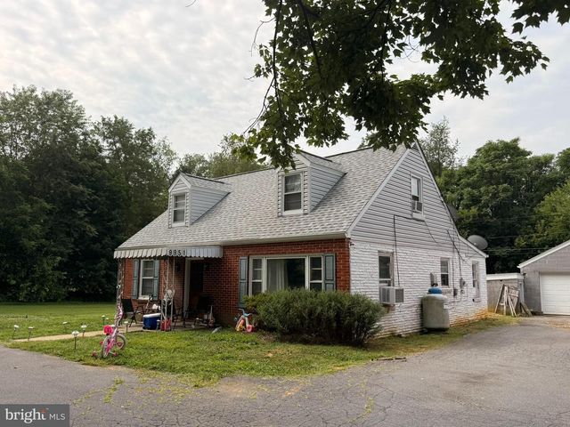 9947 CROSSFIELD RD, Hagerstown, MD 21740