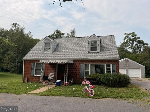 9947 CROSSFIELD RD, Hagerstown, MD 21740