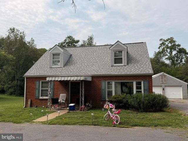 9947 CROSSFIELD RD, Hagerstown, MD 21740