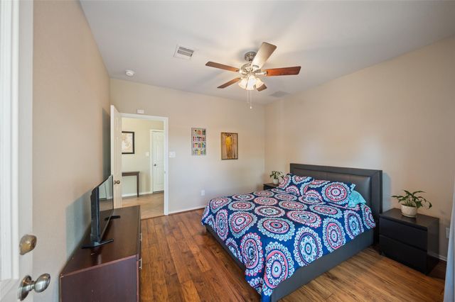 2613 Link Road, Houston, TX 77009