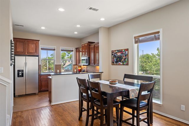 2613 Link Road, Houston, TX 77009