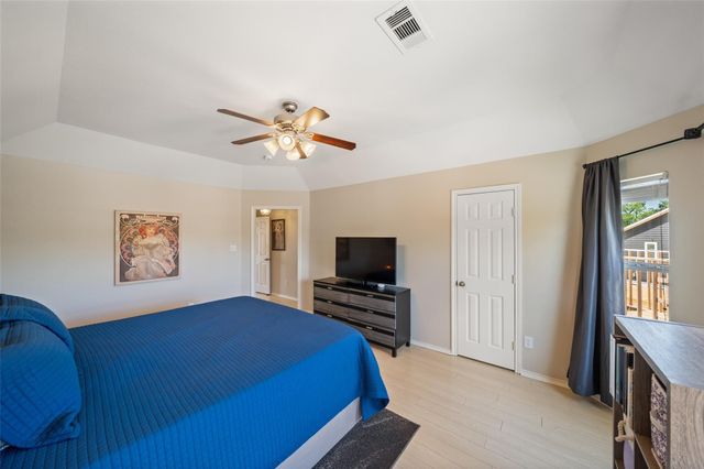 2613 Link Road, Houston, TX 77009
