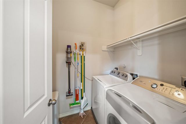 2613 Link Road, Houston, TX 77009