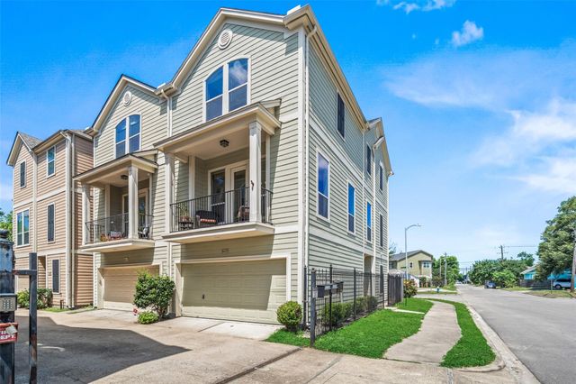 2613 Link Road, Houston, TX 77009