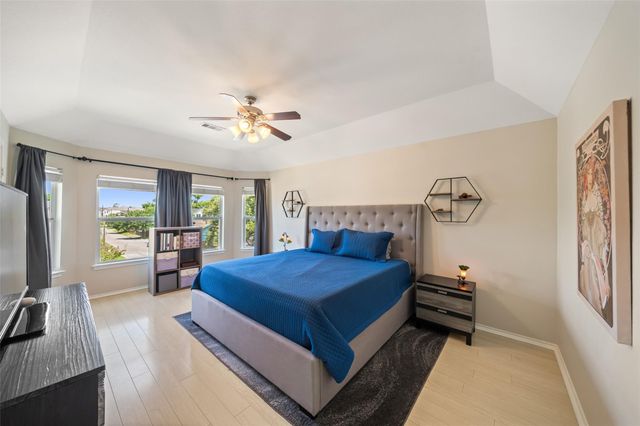 2613 Link Road, Houston, TX 77009