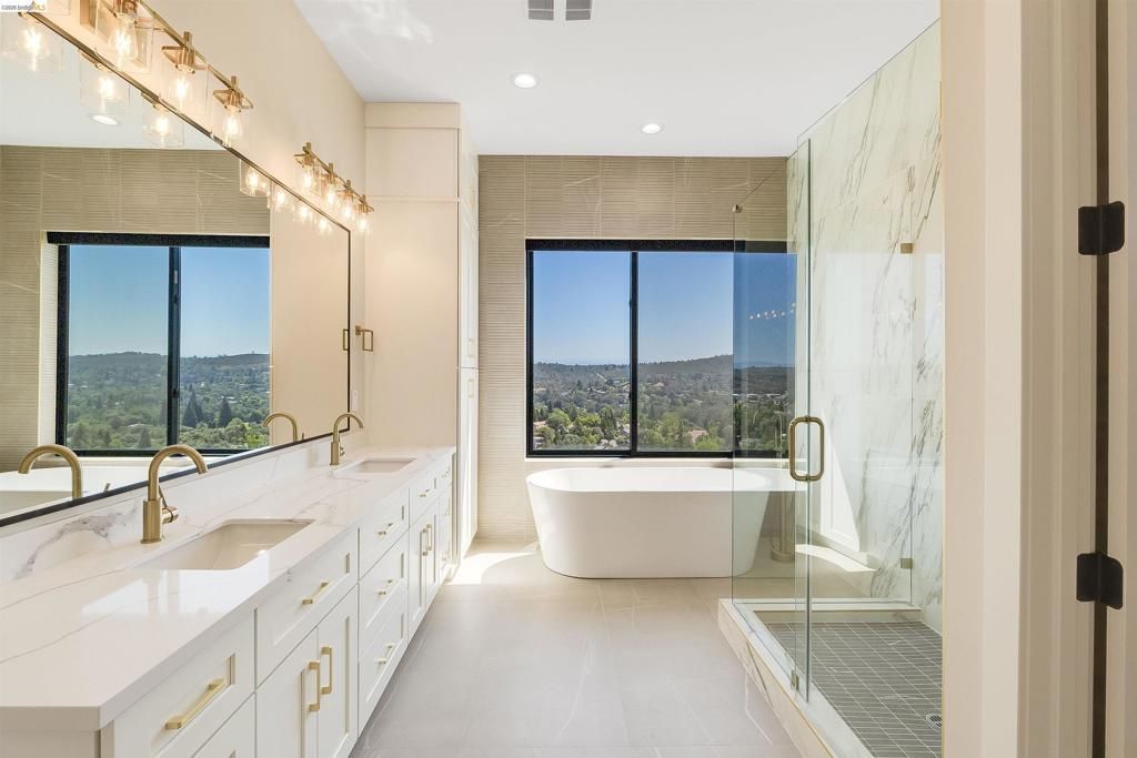 Image 17 of property listing at 3271 Woodleigh Ln, Cameron Park, CA 95682