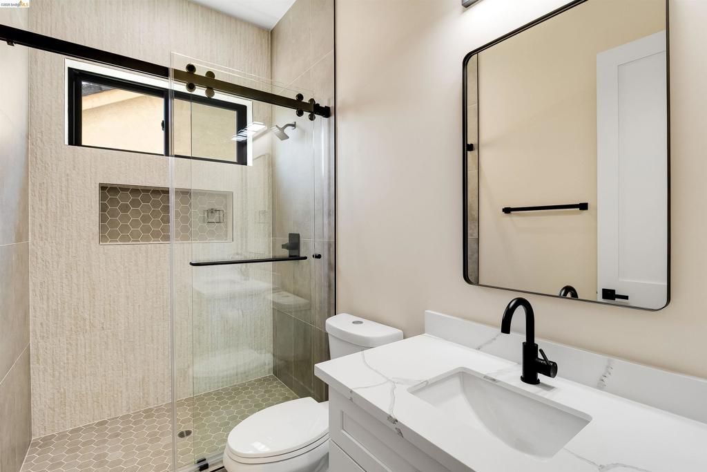 Image 27 of property listing at 3271 Woodleigh Ln, Cameron Park, CA 95682