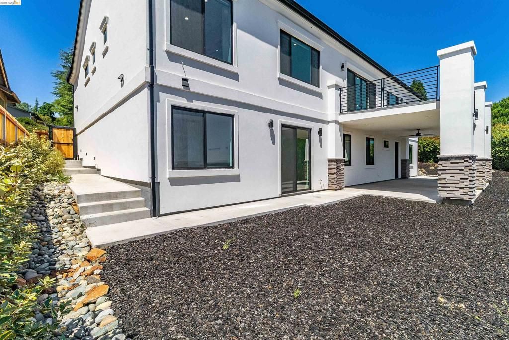 Image 40 of property listing at 3271 Woodleigh Ln, Cameron Park, CA 95682