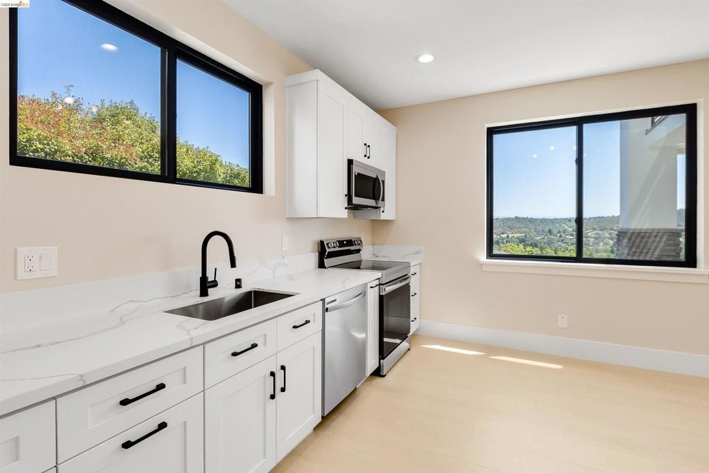 Image 44 of property listing at 3271 Woodleigh Ln, Cameron Park, CA 95682