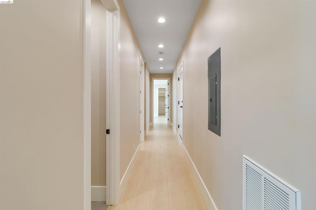 Image 46 of property listing at 3271 Woodleigh Ln, Cameron Park, CA 95682