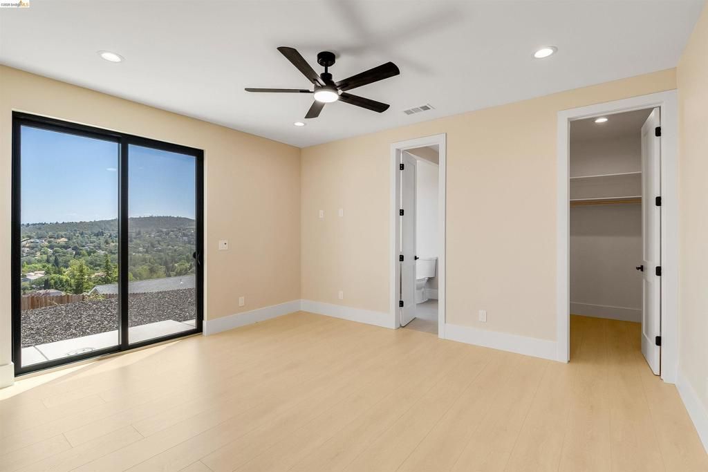 Image 54 of property listing at 3271 Woodleigh Ln, Cameron Park, CA 95682