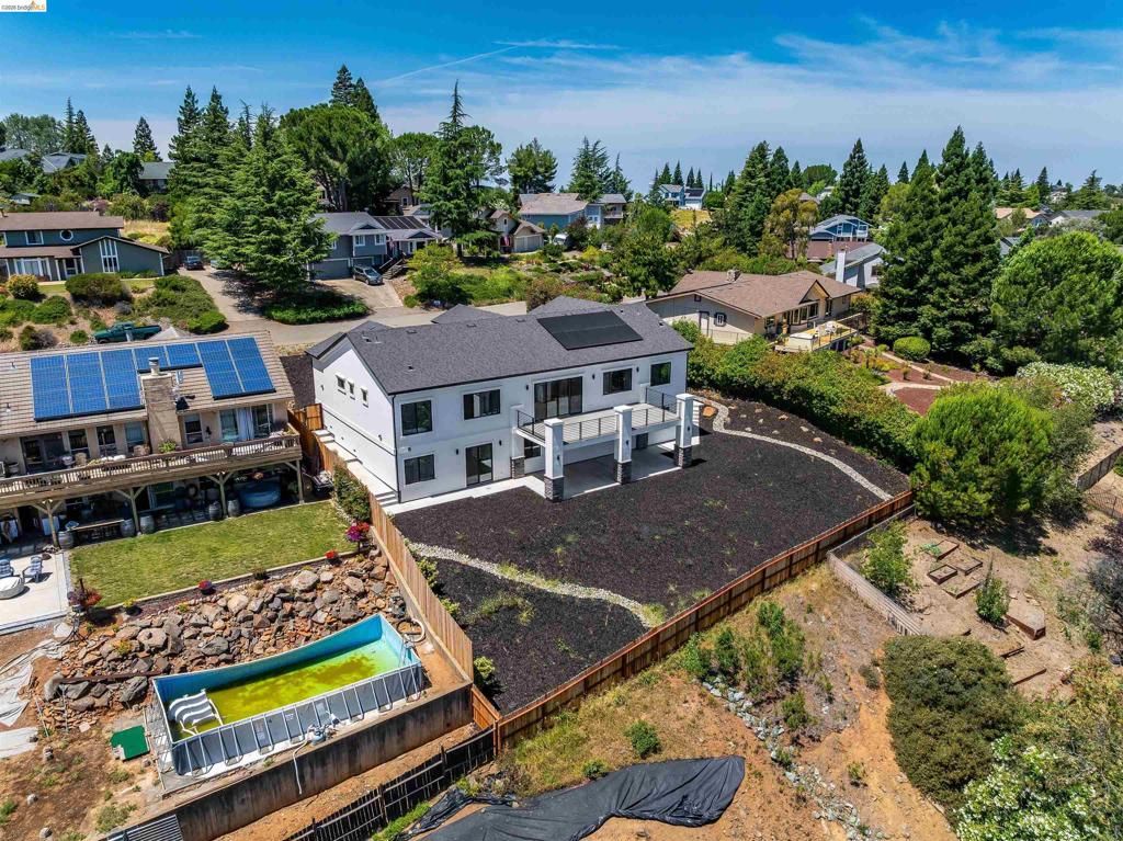 Image 65 of property listing at 3271 Woodleigh Ln, Cameron Park, CA 95682