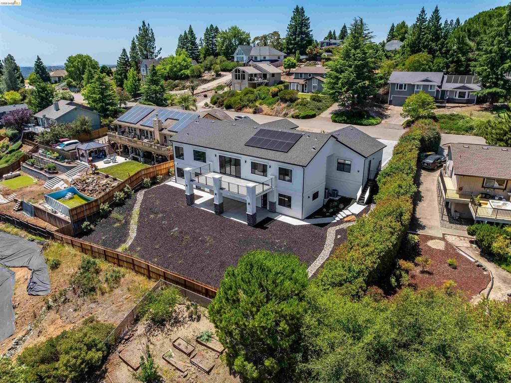 Image 67 of property listing at 3271 Woodleigh Ln, Cameron Park, CA 95682