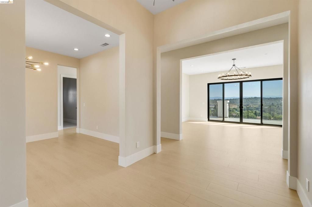 Image 7 of property listing at 3271 Woodleigh Ln, Cameron Park, CA 95682