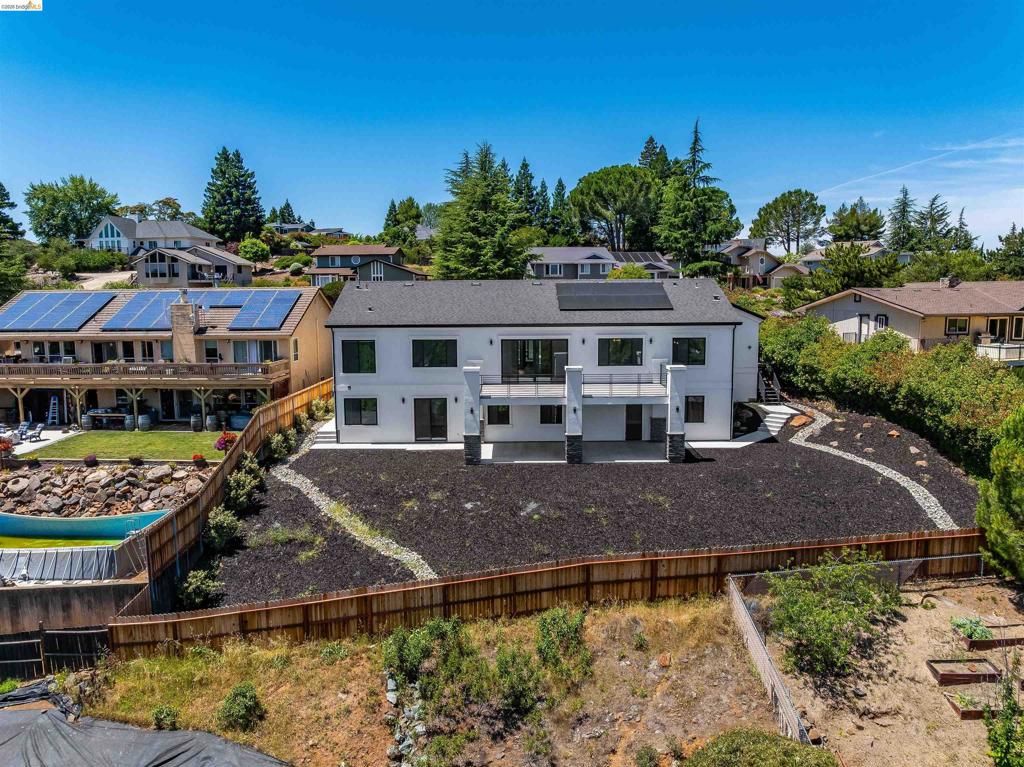 Image 77 of property listing at 3271 Woodleigh Ln, Cameron Park, CA 95682
