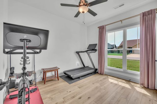 1433 Hereford Blvd, Clarksville, TN 37043