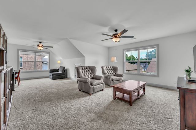 1433 Hereford Blvd, Clarksville, TN 37043