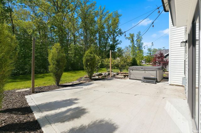 7456 Lemmy Lane, Fort Wayne, IN 46835