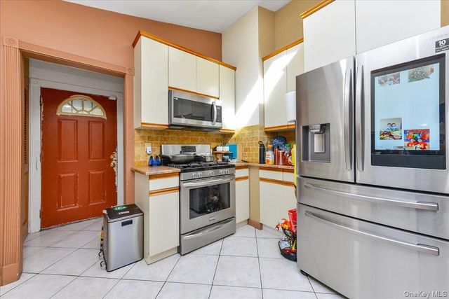 17-02 Clintonville Street, Whitestone, NY 11357