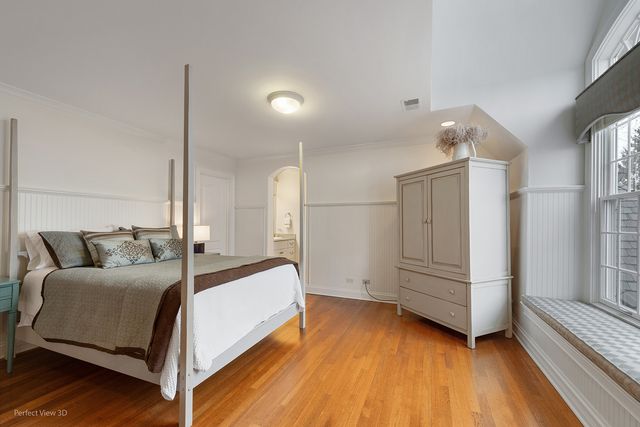 734 Highview Avenue, Glen Ellyn, IL 60137