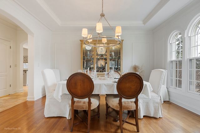 734 Highview Avenue, Glen Ellyn, IL 60137