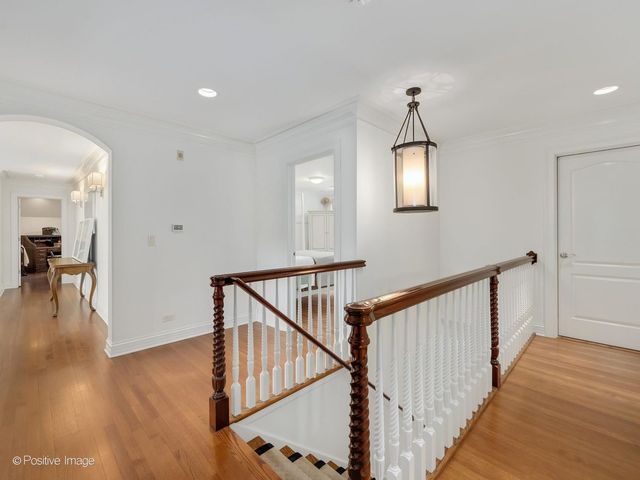 734 Highview Avenue, Glen Ellyn, IL 60137