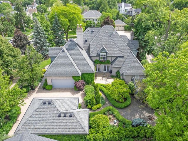 734 Highview Avenue, Glen Ellyn, IL 60137