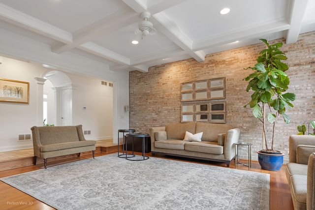 734 Highview Avenue, Glen Ellyn, IL 60137