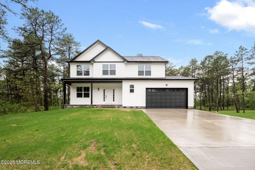 450 Fremont Avenue, Bayville, NJ 08721