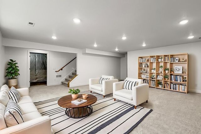 608 Kevin Road, Blue Grass, IA 52726