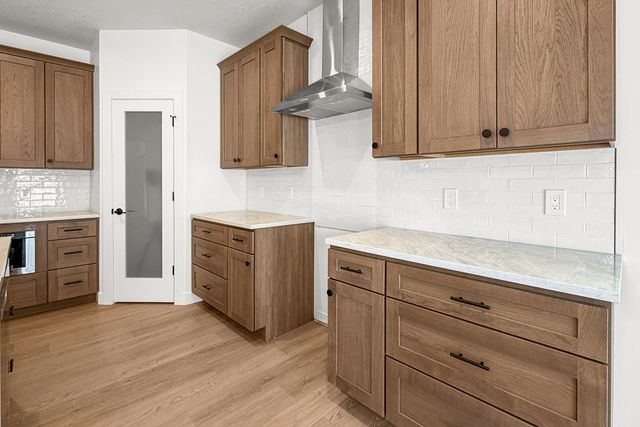 608 Kevin Road, Blue Grass, IA 52726