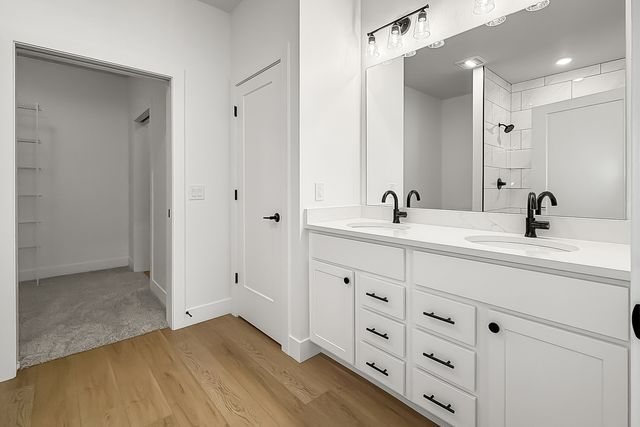 608 Kevin Road, Blue Grass, IA 52726