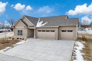 608 Kevin Road, Blue Grass, IA 52726