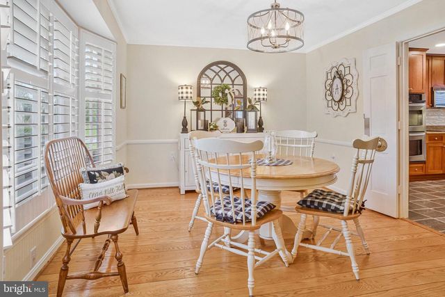 1000 W COUNTRY CLUB DR W, Purcellville, VA 20132
