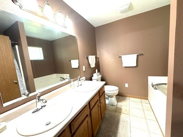 1712 Austin Drive, Lebanon, IN 46052