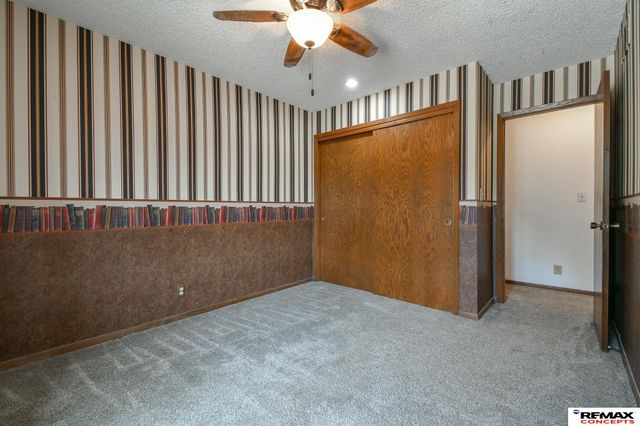 3400 Neerpark Drive, Lincoln, NE 68506