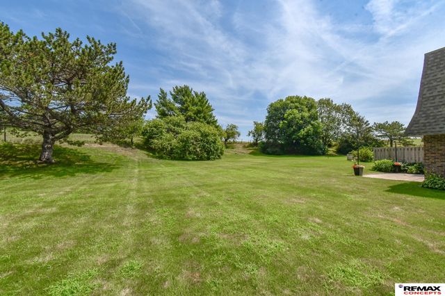 3400 Neerpark Drive, Lincoln, NE 68506