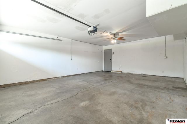 3400 Neerpark Drive, Lincoln, NE 68506