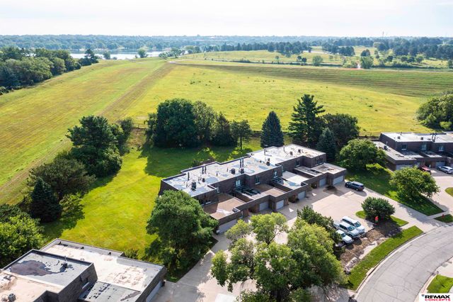 3400 Neerpark Drive, Lincoln, NE 68506