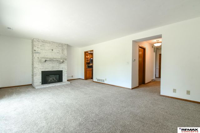 3400 Neerpark Drive, Lincoln, NE 68506