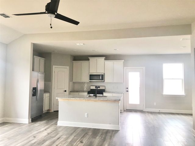 617 Harbor Oaks Drive, Anna, TX 75409