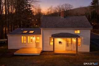 9 John Street, Winchester, CT 06098