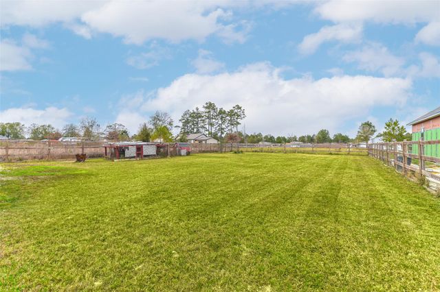 116 Road 5240, Cleveland, TX 77327