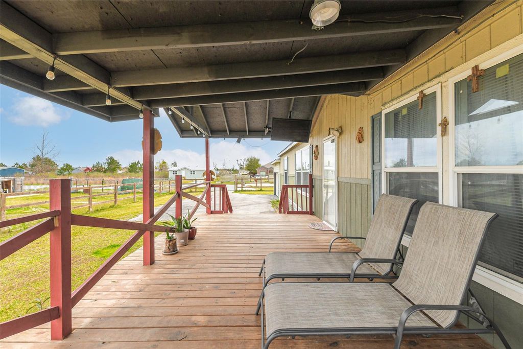 116 Road 5240, Cleveland, TX 77327