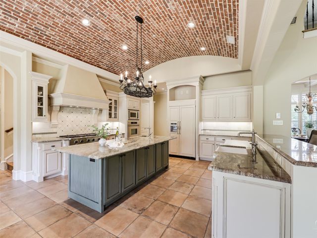 907 Foxglove Trail, Fairview, TX 75069