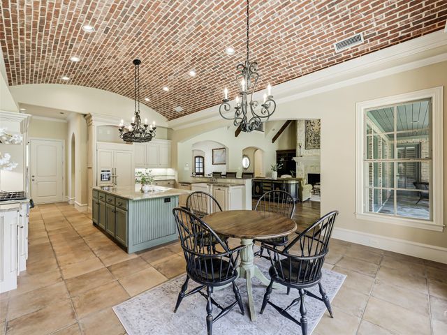 907 Foxglove Trail, Fairview, TX 75069