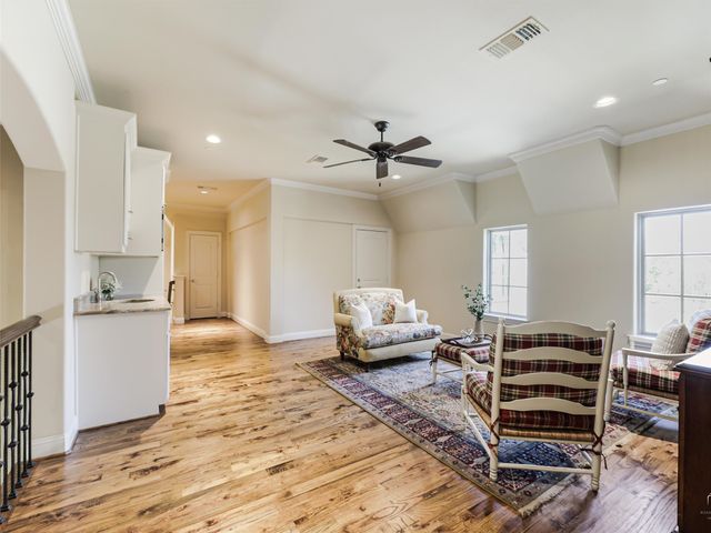 907 Foxglove Trail, Fairview, TX 75069