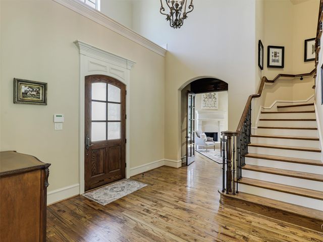 907 Foxglove Trail, Fairview, TX 75069