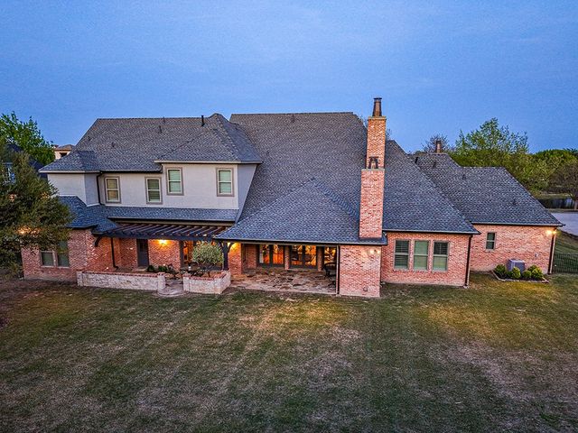 907 Foxglove Trail, Fairview, TX 75069