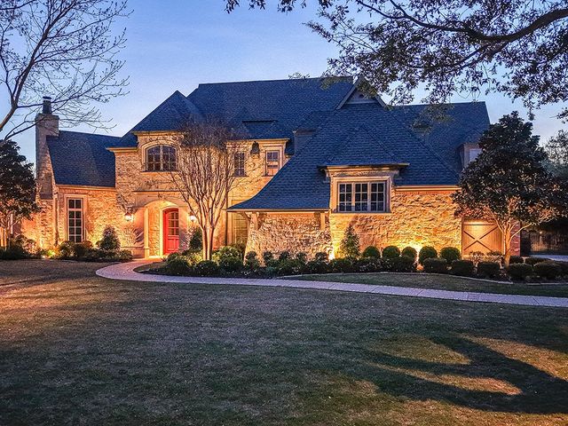 907 Foxglove Trail, Fairview, TX 75069